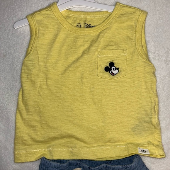 Disney x Gap Mickey Mouse Set - Picture 2 of 3